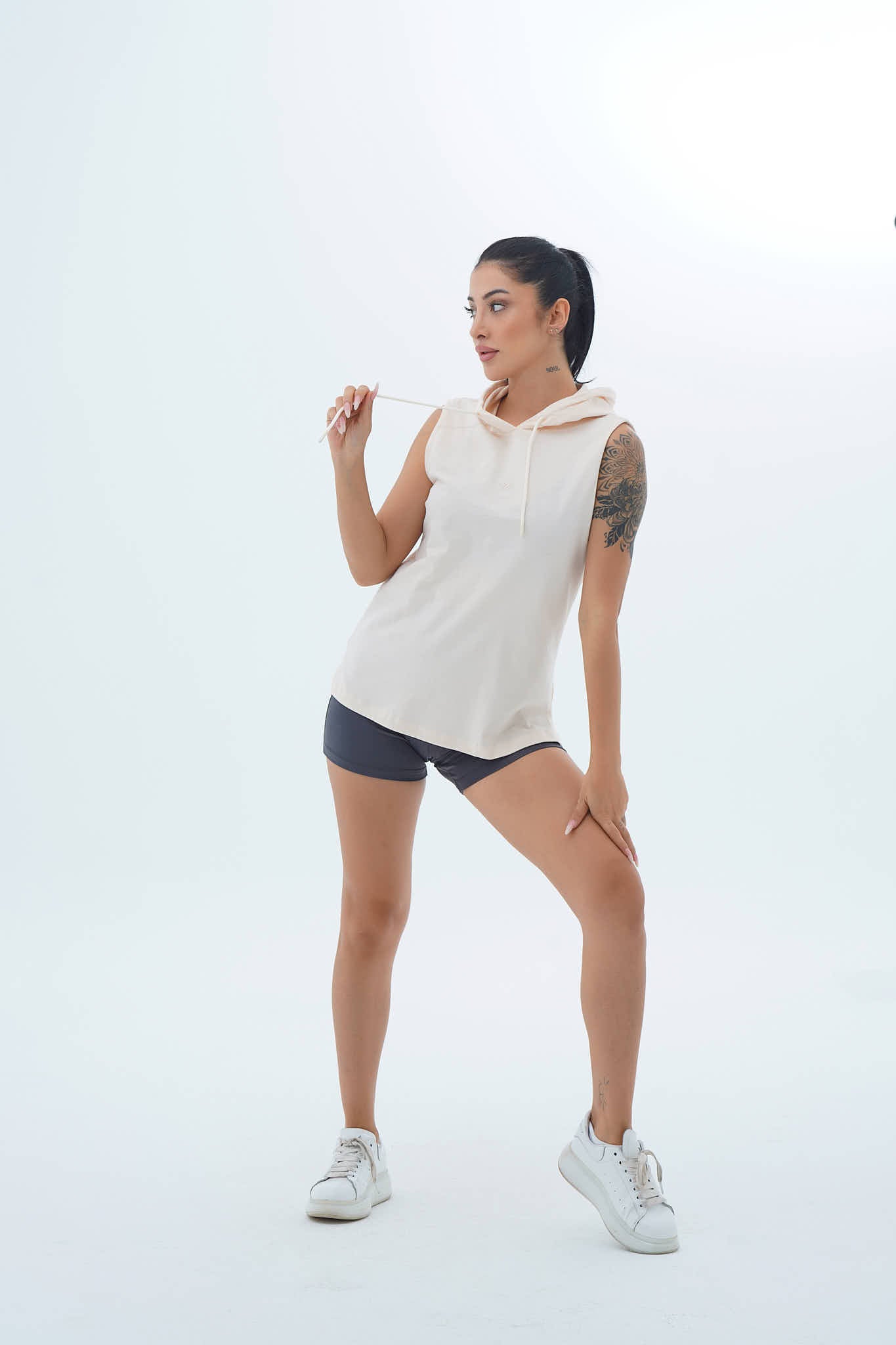Pure Comfort - Bej Rahat Kesim Pamuklu Kapüşonlu Kadın Spor Atleti