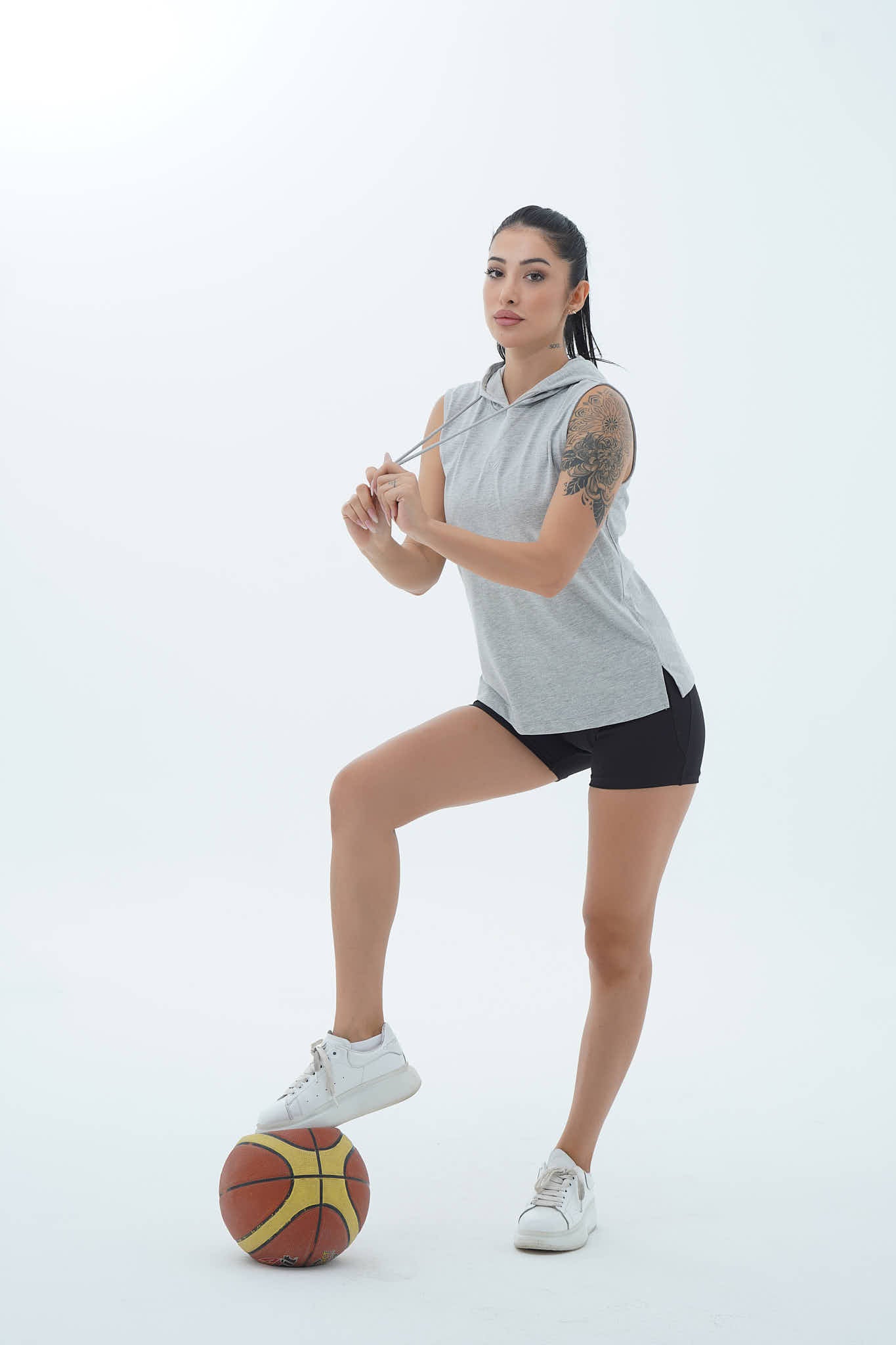 Pure Comfort - Gri Rahat Kesim Pamuklu Kapüşonlu Kadın Spor Atleti