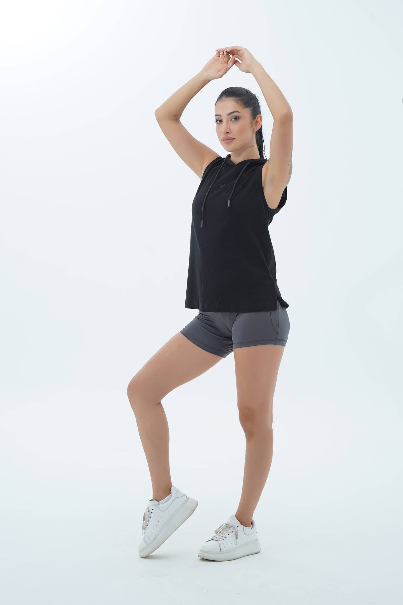 Pure Comfort - Siyah Rahat Kesim Pamuklu Kapüşonlu Kadın Spor Atleti