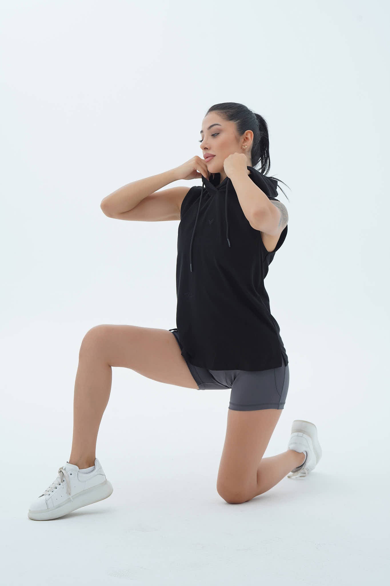 Pure Comfort - Siyah Rahat Kesim Pamuklu Kapüşonlu Kadın Spor Atleti