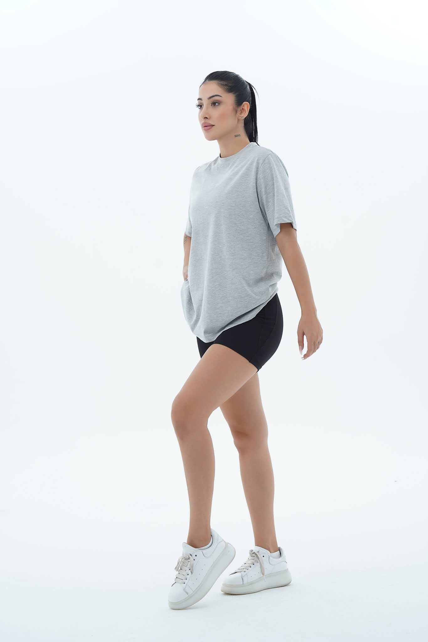 Pure Comfort - Gri Rahat Kesim %100 Pamuklu Kadın Tişörtü