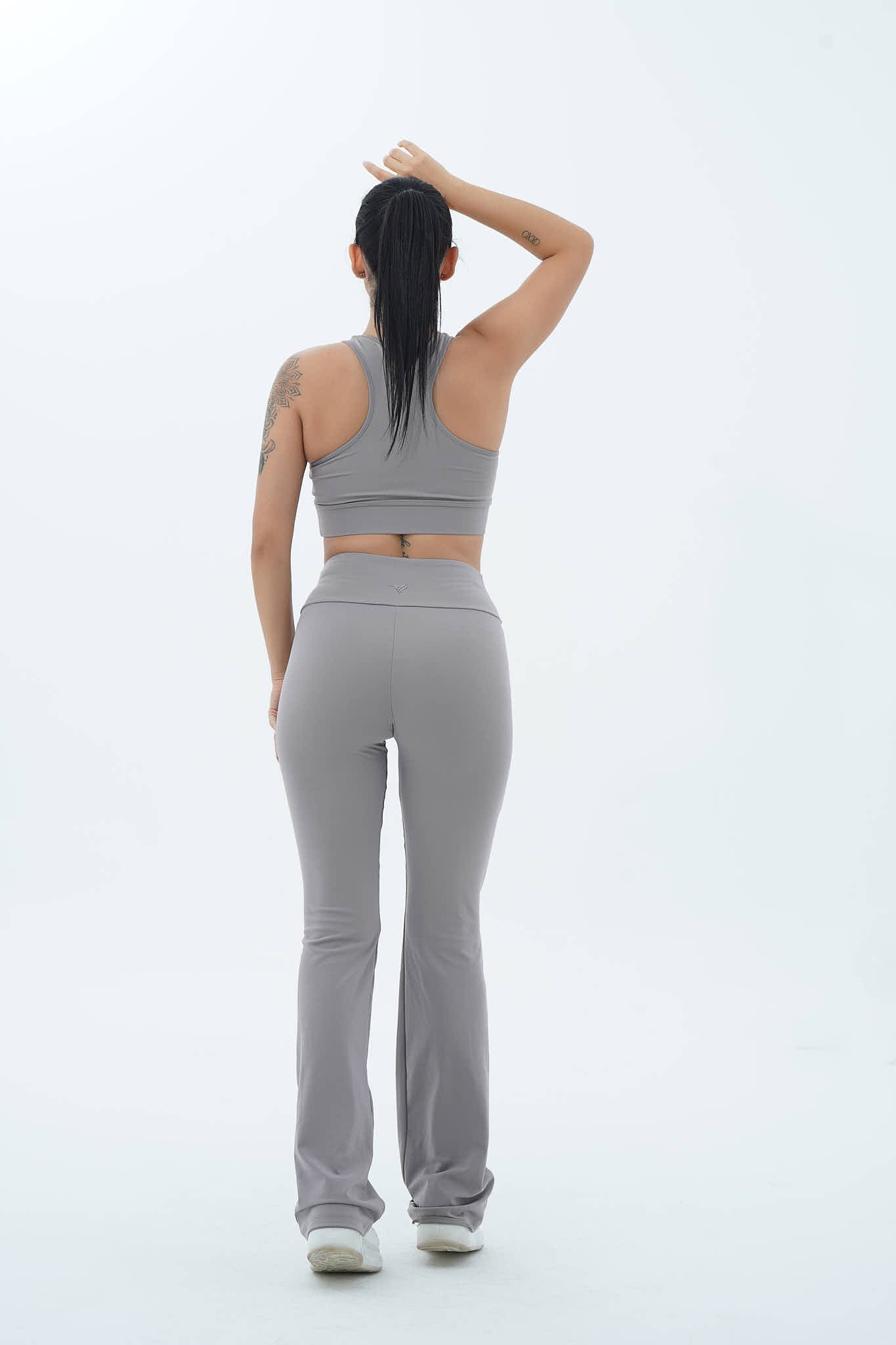 Aero Motion - Gri Yüksek Bel Push-Up Toparlayıcı İspanyol Paça Tayt