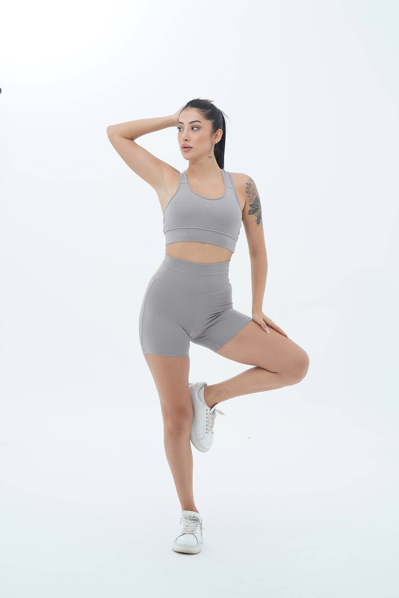 Aero Motion - Gri Yüksek Bel Push-Up Toparlayıcı Şort Tayt