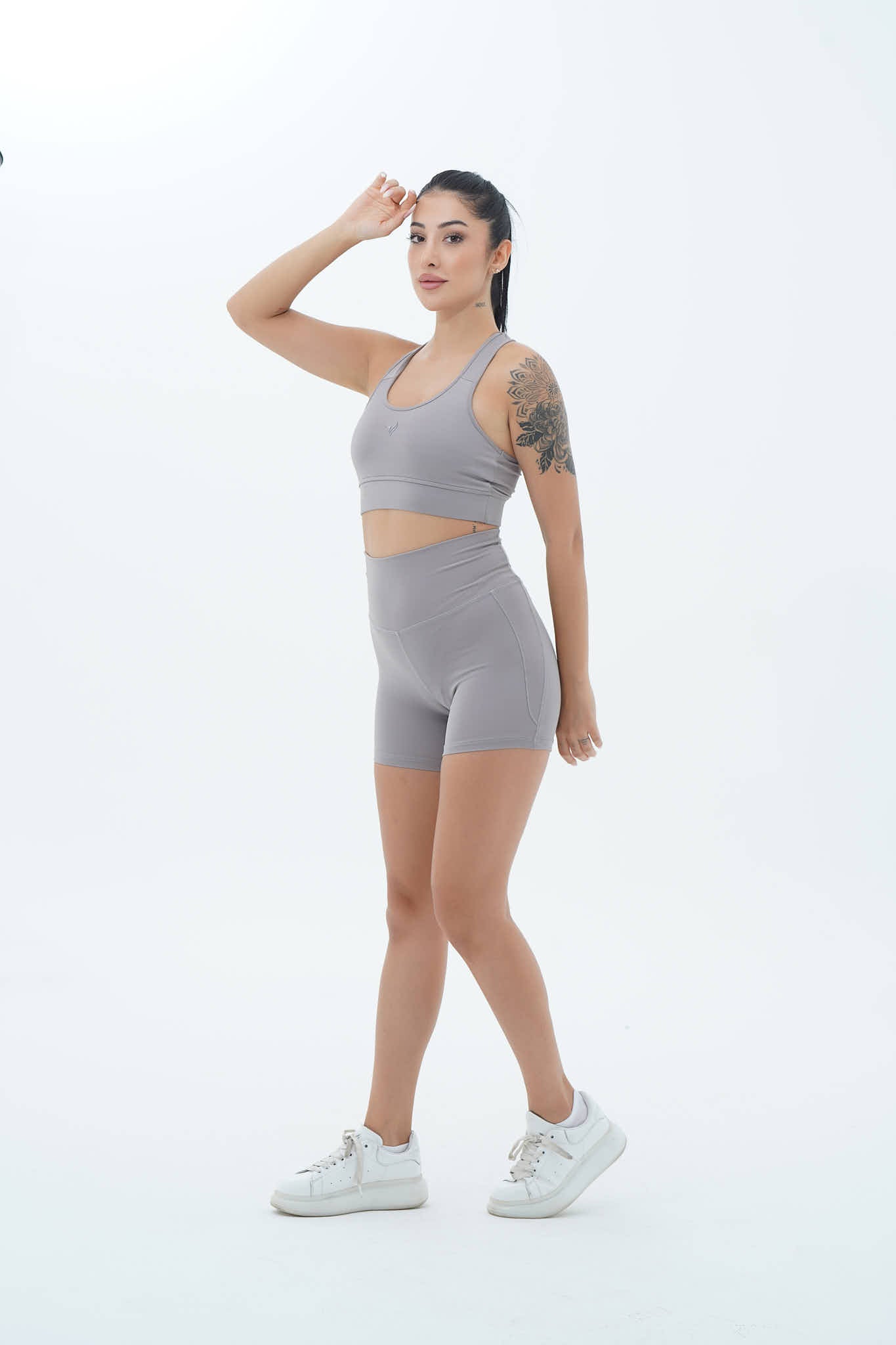 Aero Motion - Gri Yüksek Bel Push-Up Toparlayıcı Şort Tayt