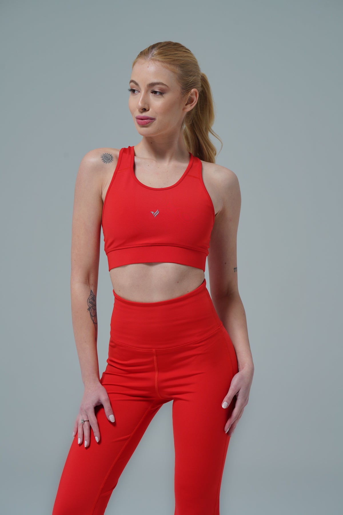 Aero Motion - Kırmızı Geniş Askılı Kaplı ve Destekli Spor Sütyeni