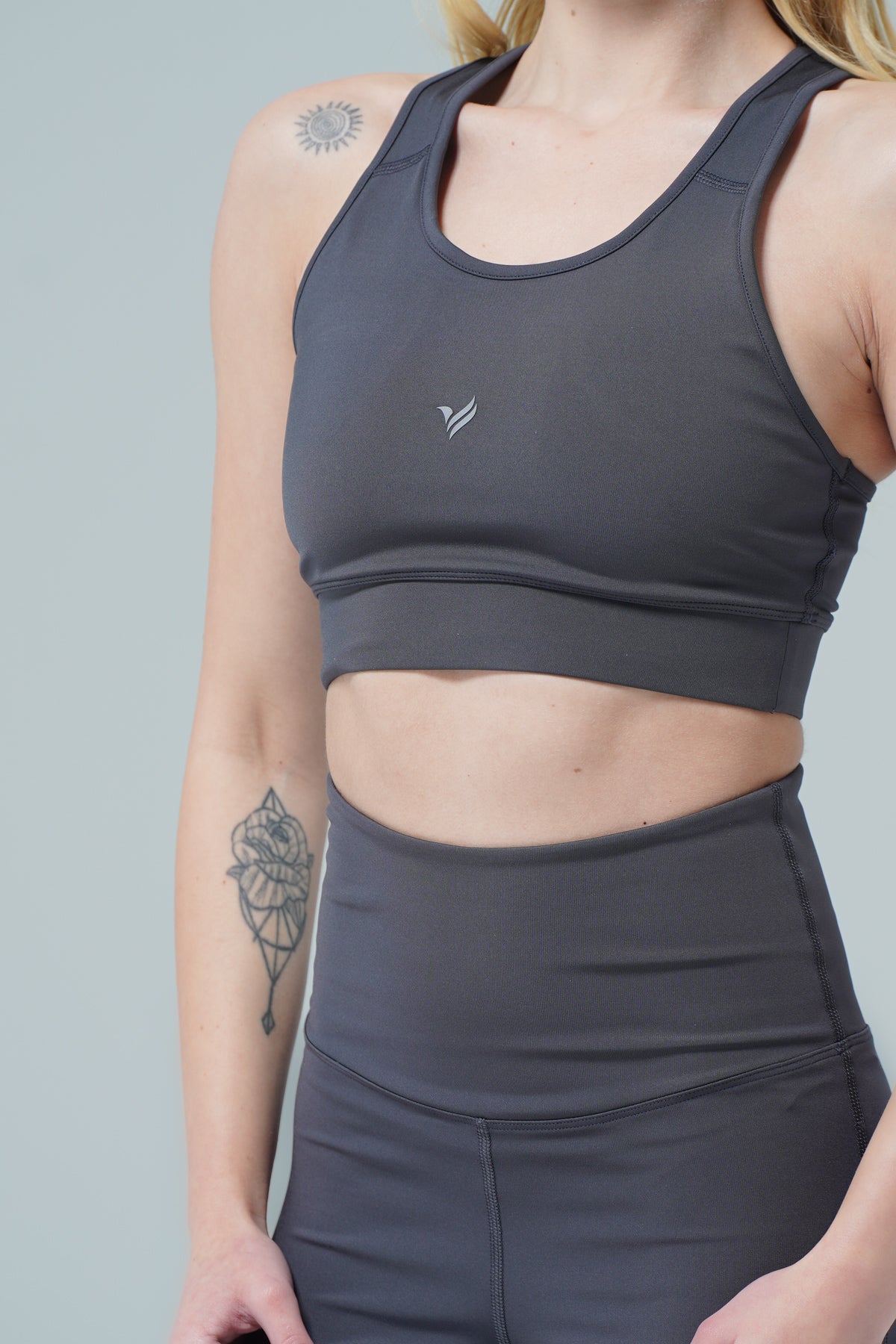 Aero Motion - Füme Geniş Askılı Kaplı ve Destekli Spor Sütyeni